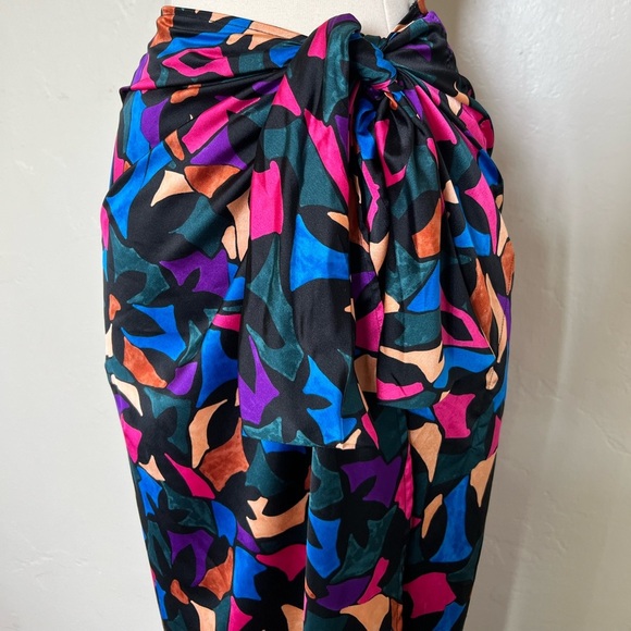 SHOW ME YOUR MUMU WOMEN'S WRAP ME UP MOSAIC PRINT SKIRT - Picture 3 of 10